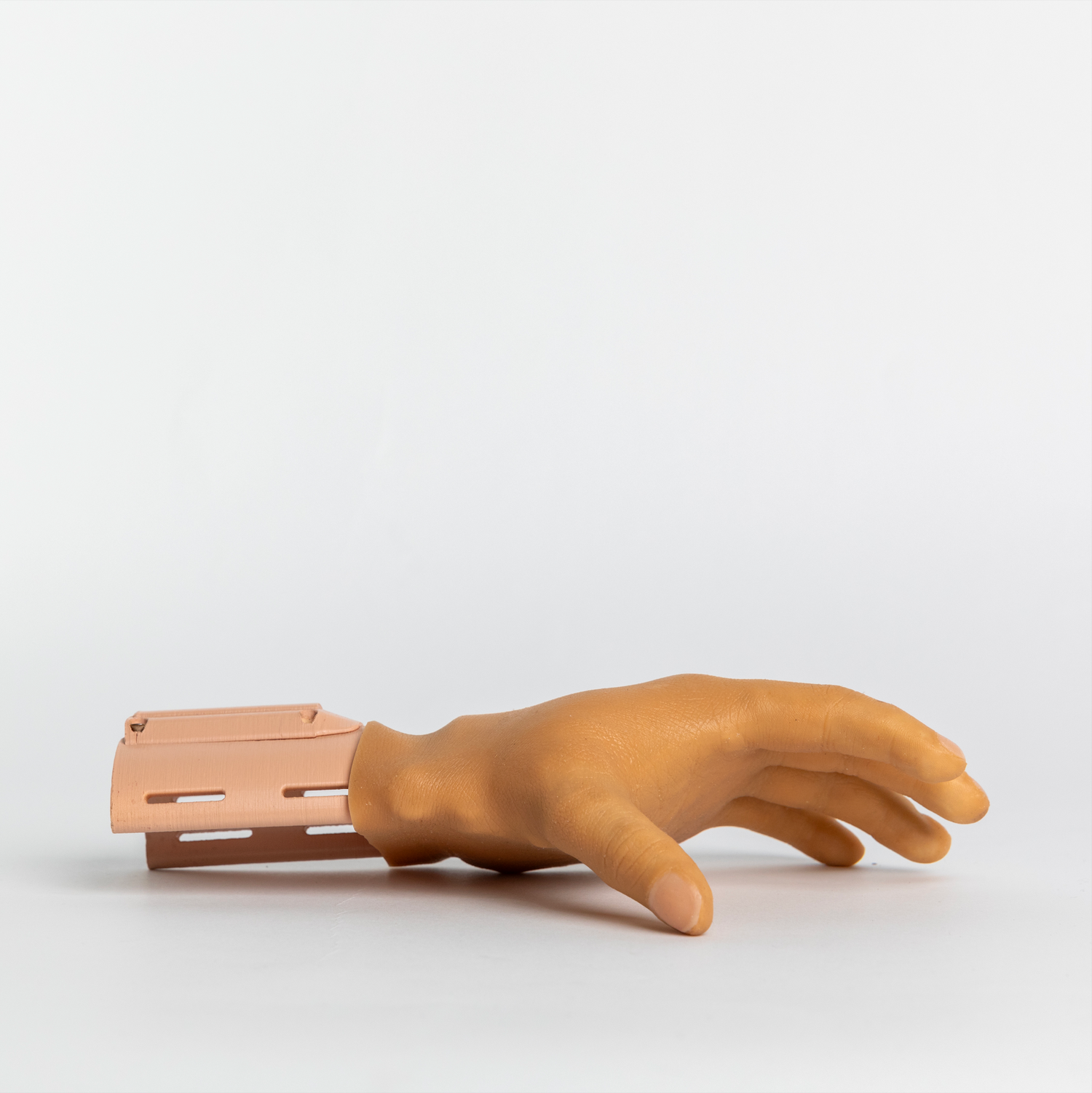 كف اسفل المعصم